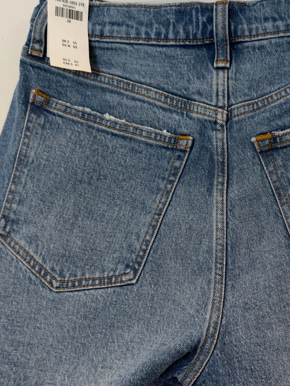 Abercrombie & Fitch The Dad Short High-Rise in Medium Blue